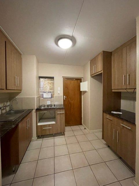 2 Bedroom Property for Sale in Kannoniers Park North West